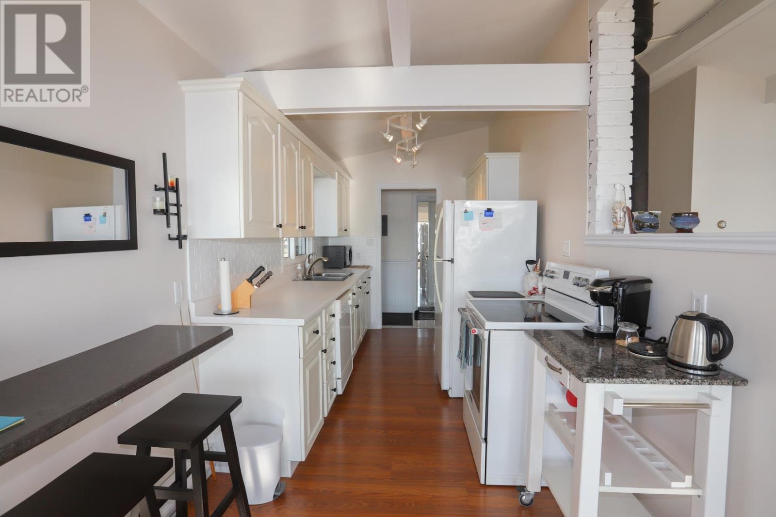 647b Lakeshore Dr, Tarbutt, Ontario P0R 1E0 - Photo 25 - SM252715