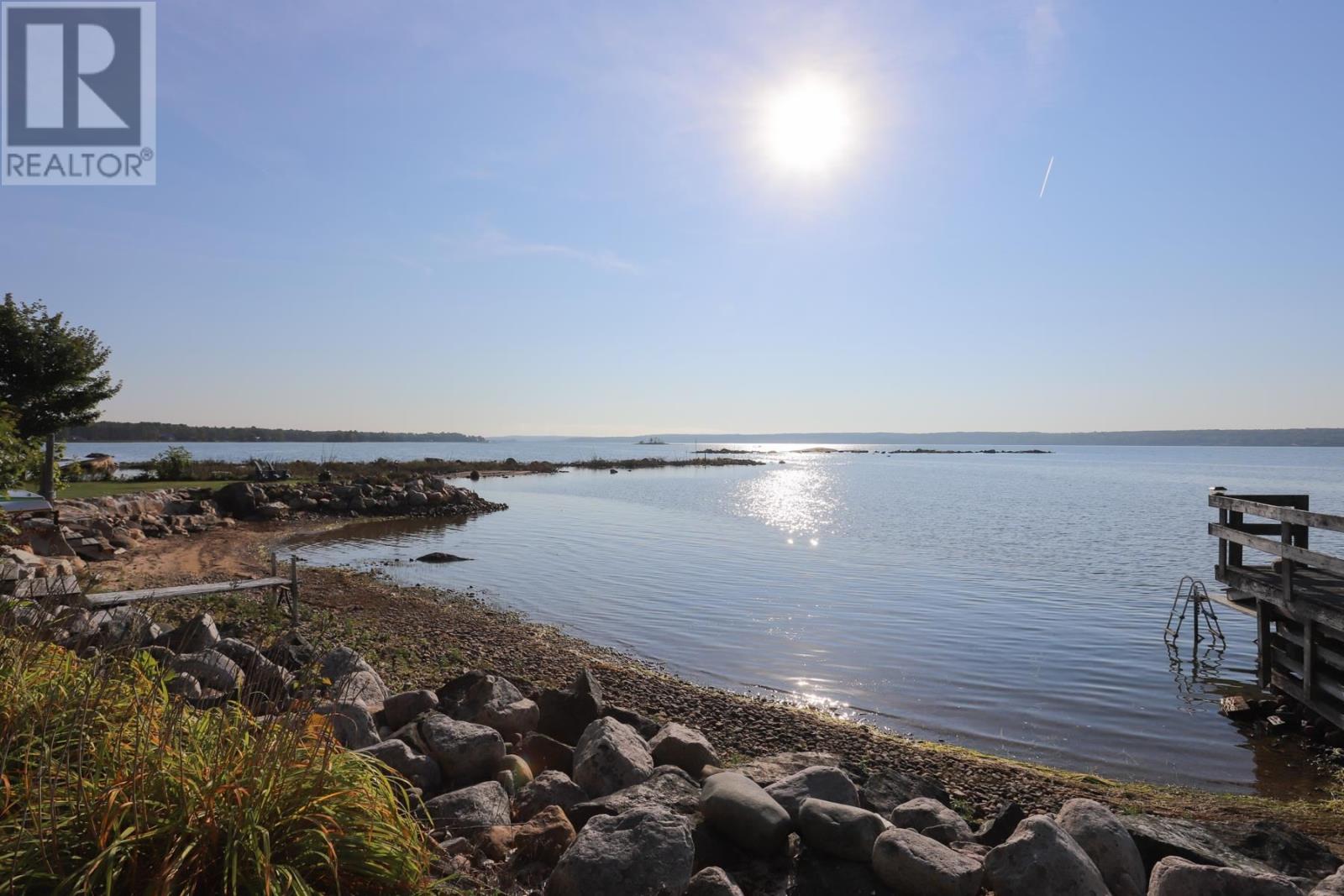 647b Lakeshore Dr, Tarbutt, Ontario P0R 1E0 - Photo 9 - SM252715