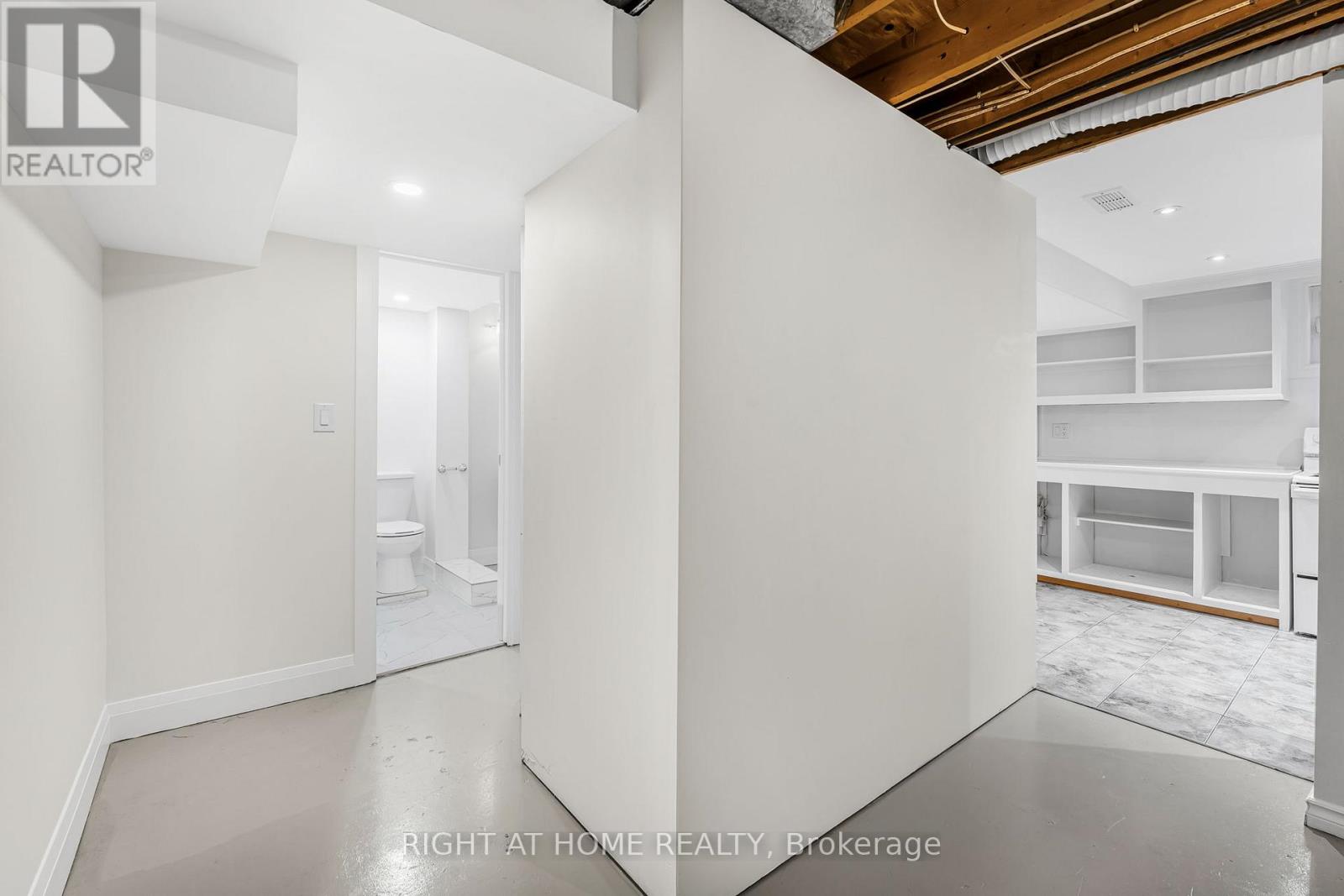 Lower - 6874 Waters Avenue, Niagara Falls, Ontario  L2G 5X3 - Photo 7 - X12458390