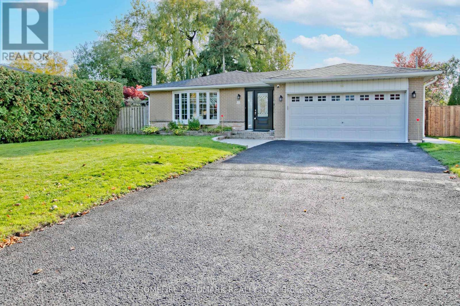 35 Crawford Drive, Ajax, Ontario  L1S 3A9 - Photo 2 - E12480039