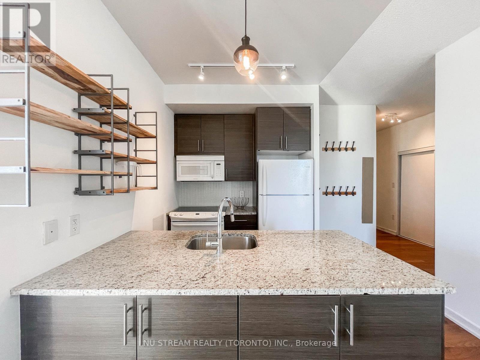 2702 - 70 Forest Manor Road, Toronto (Henry Farm), Ontario  M2J 1M6 - Photo 14 - C12608018