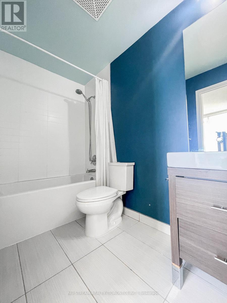 2702 - 70 Forest Manor Road, Toronto (Henry Farm), Ontario  M2J 1M6 - Photo 20 - C12608018