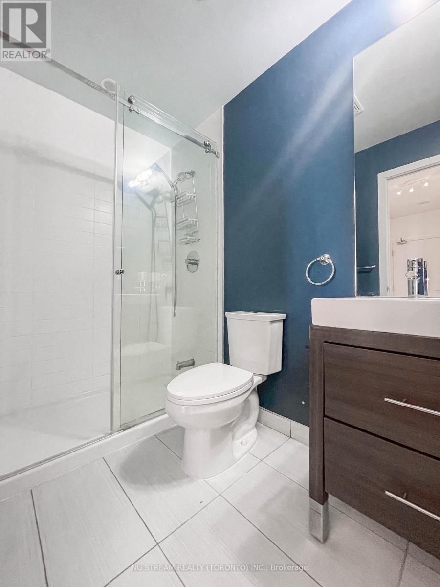 2702 - 70 Forest Manor Road, Toronto (Henry Farm), Ontario  M2J 1M6 - Photo 24 - C12608018