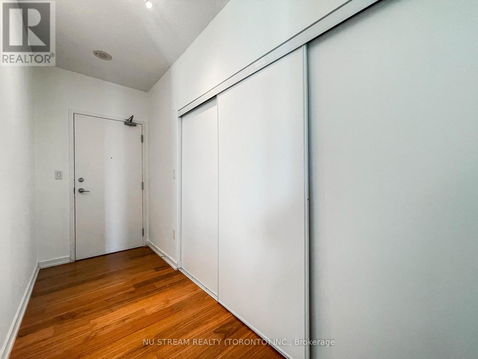 2702 - 70 Forest Manor Road, Toronto (Henry Farm), Ontario  M2J 1M6 - Photo 25 - C12608018