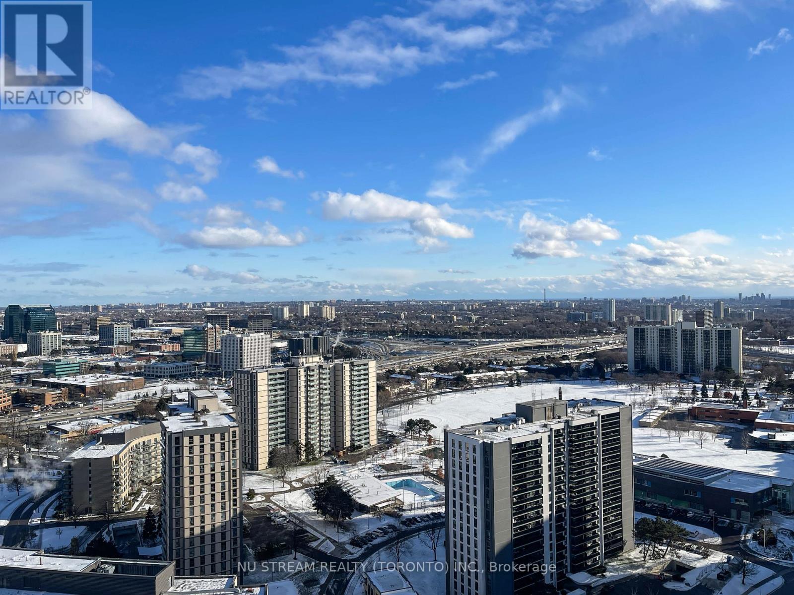 2702 - 70 Forest Manor Road, Toronto (Henry Farm), Ontario  M2J 1M6 - Photo 7 - C12608018