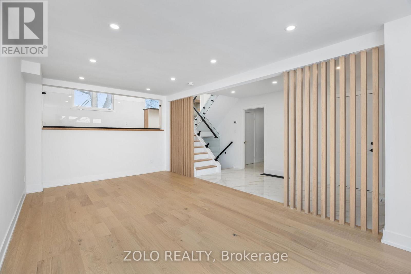 124 Kingston Road, Newmarket, Ontario  L3Y 5W7 - Photo 5 - N12608000