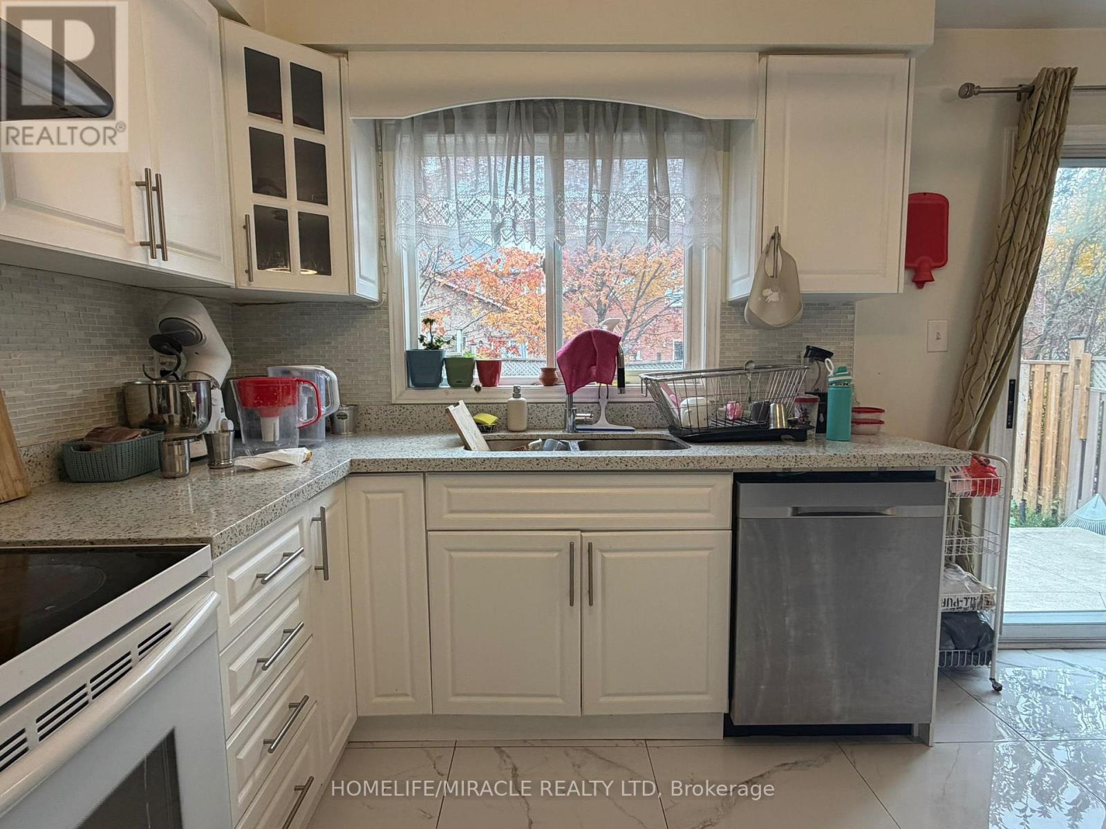 3252 Equestrian Crescent, Mississauga, Ontario  L5M 6S9 - Photo 16 - W12608012