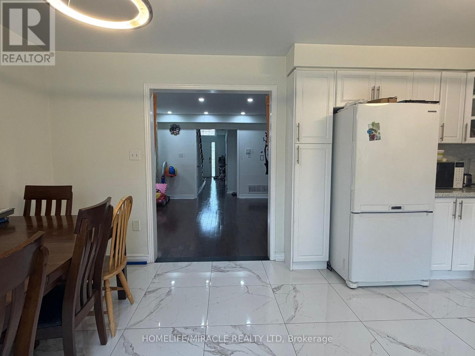 3252 Equestrian Crescent, Mississauga, Ontario  L5M 6S9 - Photo 23 - W12608012