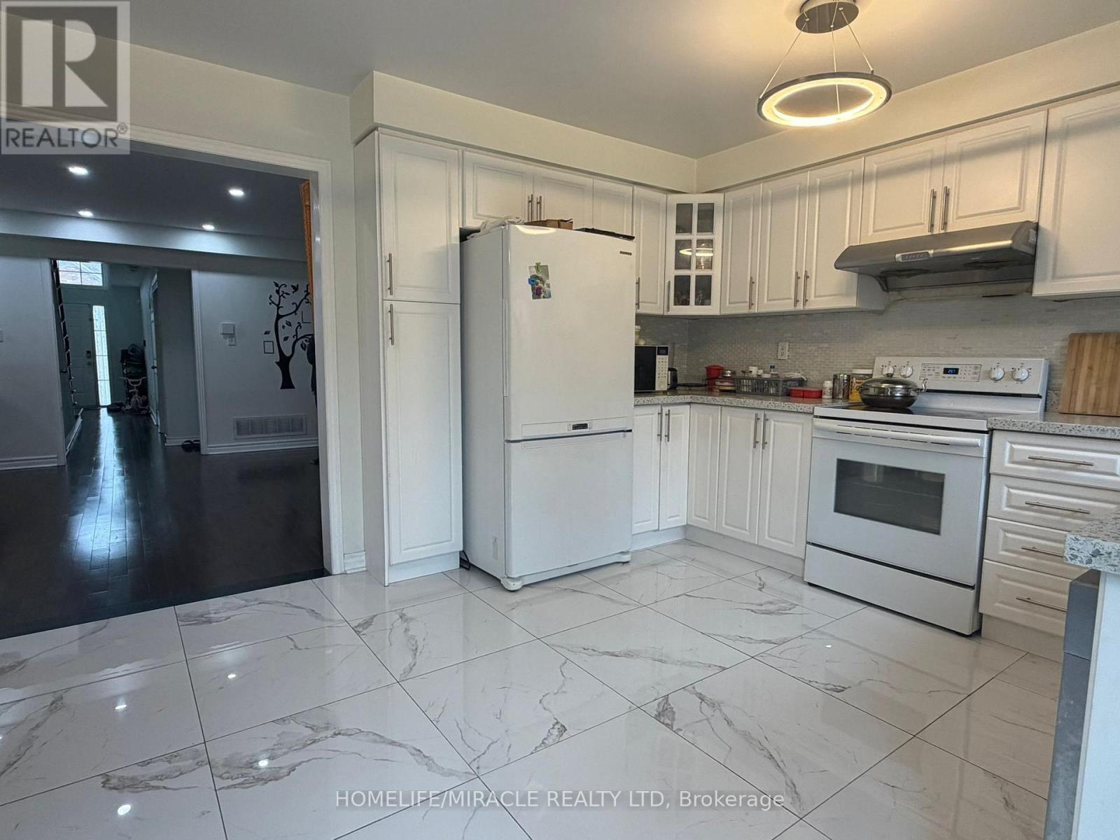 3252 Equestrian Crescent, Mississauga, Ontario  L5M 6S9 - Photo 24 - W12608012