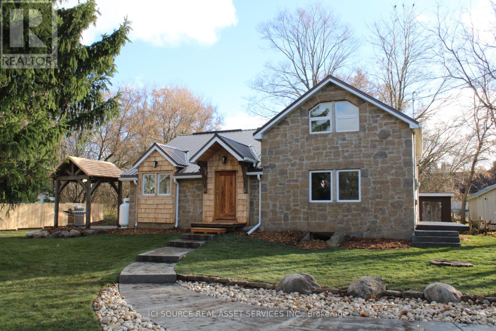 131 ORR STREET, Chatsworth, Ontario