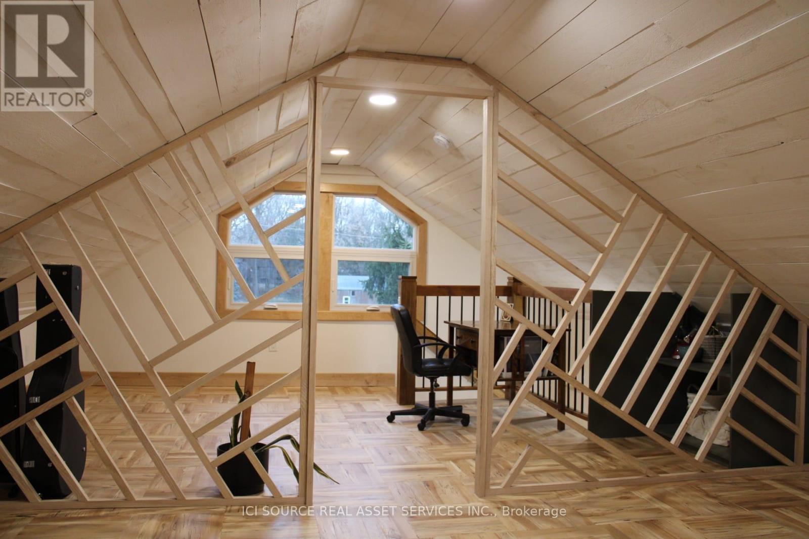 131 Orr Street, Chatsworth, Ontario  N0H 2V0 - Photo 25 - X12608022