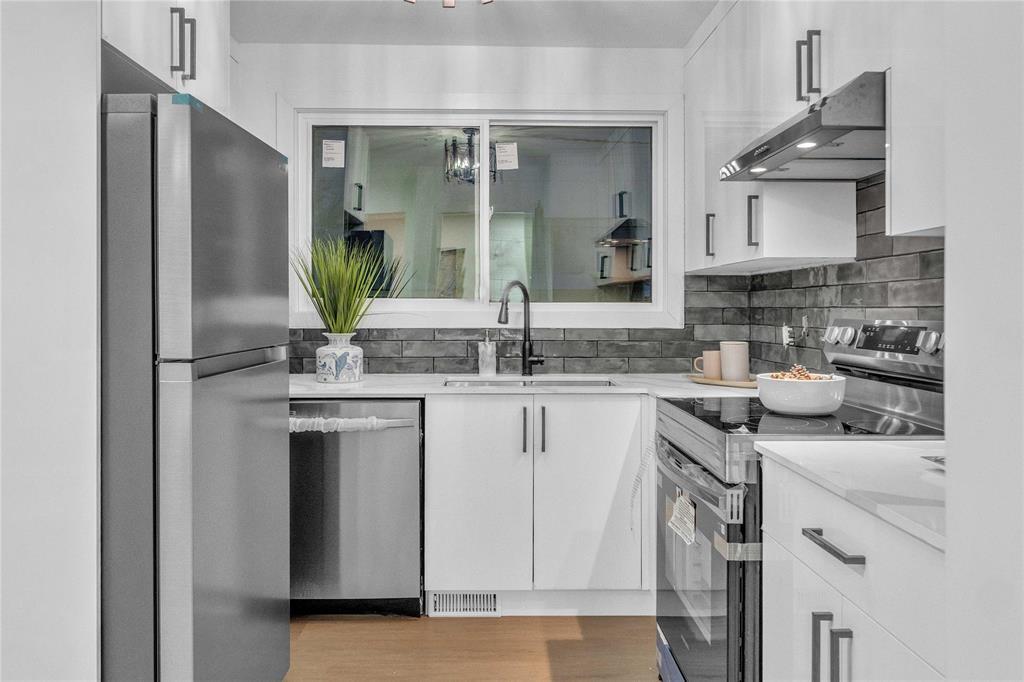 1322 Burrows Avenue, Winnipeg, Manitoba  R2X 0S4 - Photo 10 - 202529352