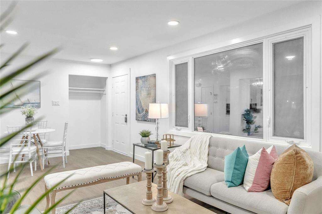 1322 Burrows Avenue, Winnipeg, Manitoba  R2X 0S4 - Photo 4 - 202529352