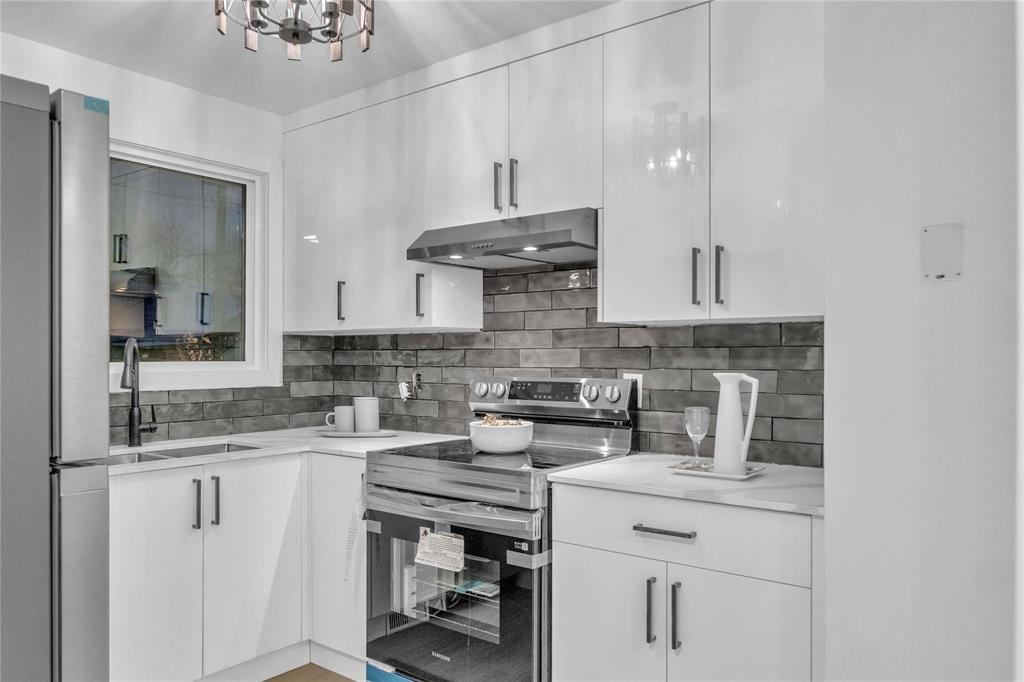 1322 Burrows Avenue, Winnipeg, Manitoba  R2X 0S4 - Photo 9 - 202529352