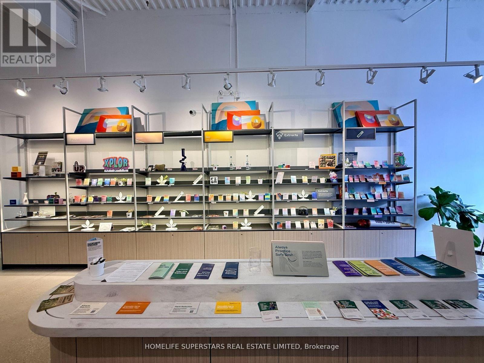 2 - 555 Essa Road, Barrie (Holly), Ontario  L4N 3L1 - Photo 4 - S12608030