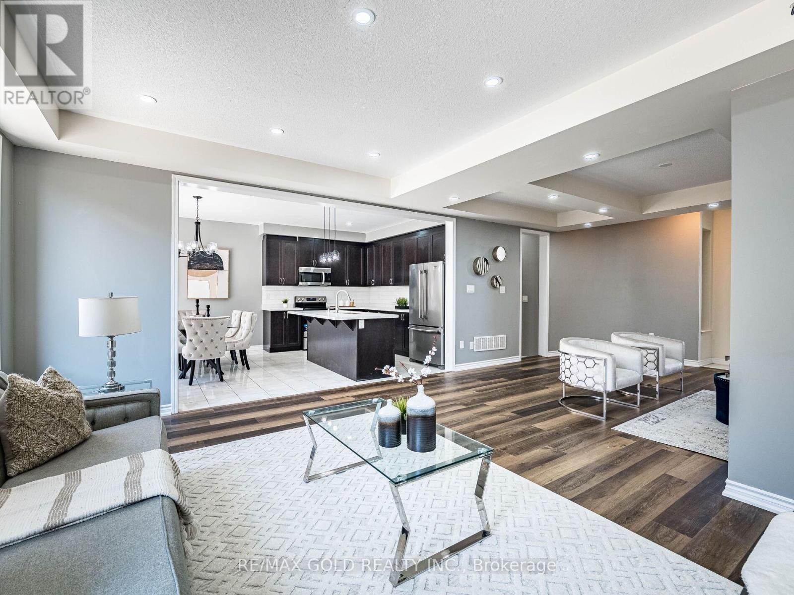 6 Feeder Street, Brampton, Ontario  L7A 4T8 - Photo 14 - W12608028