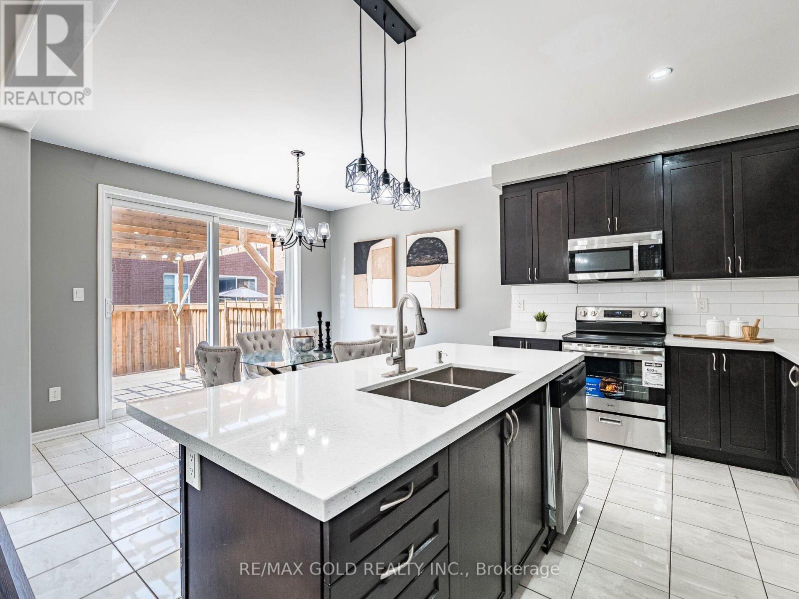 6 Feeder Street, Brampton, Ontario  L7A 4T8 - Photo 17 - W12608028