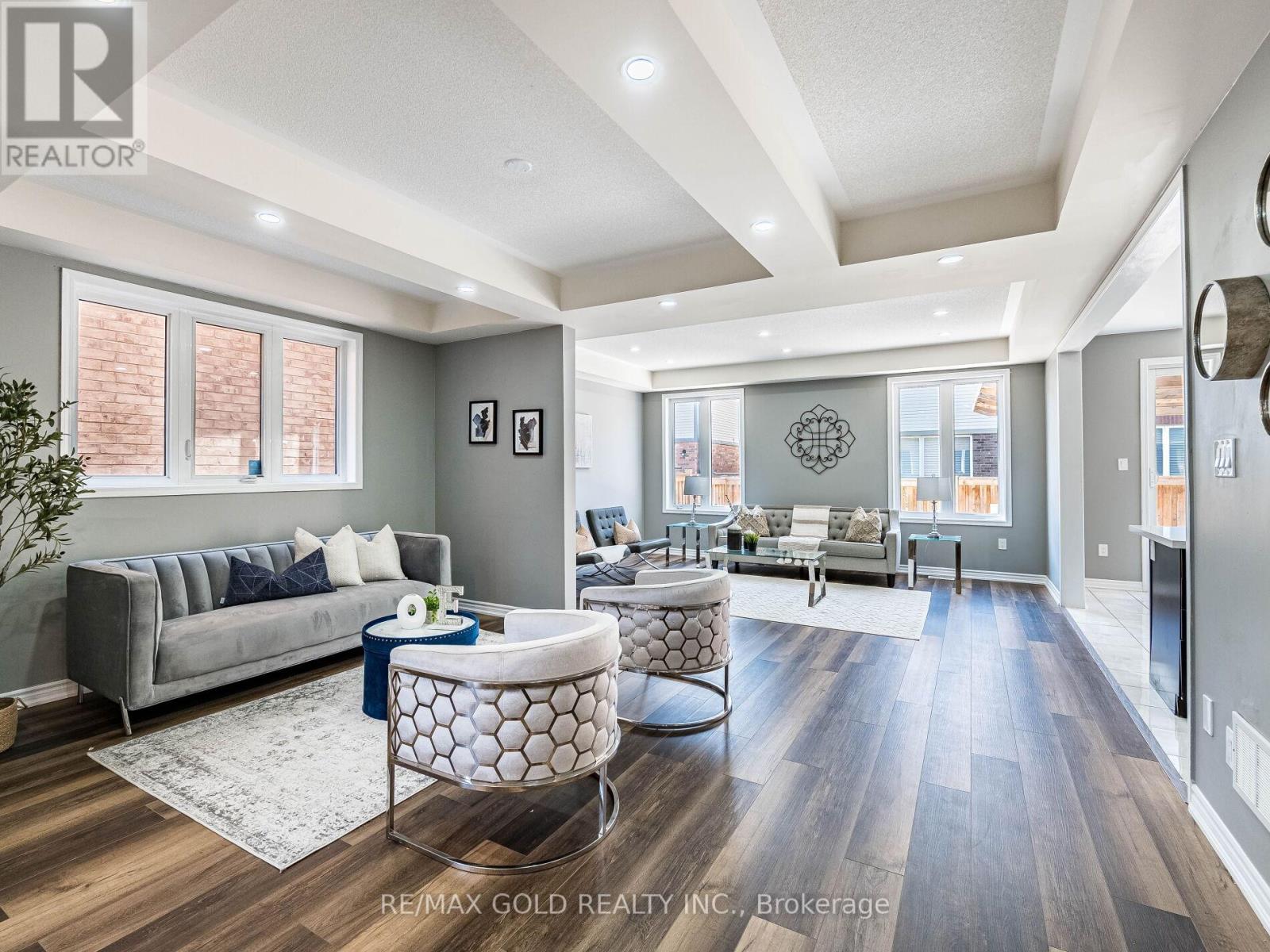 6 Feeder Street, Brampton, Ontario  L7A 4T8 - Photo 7 - W12608028