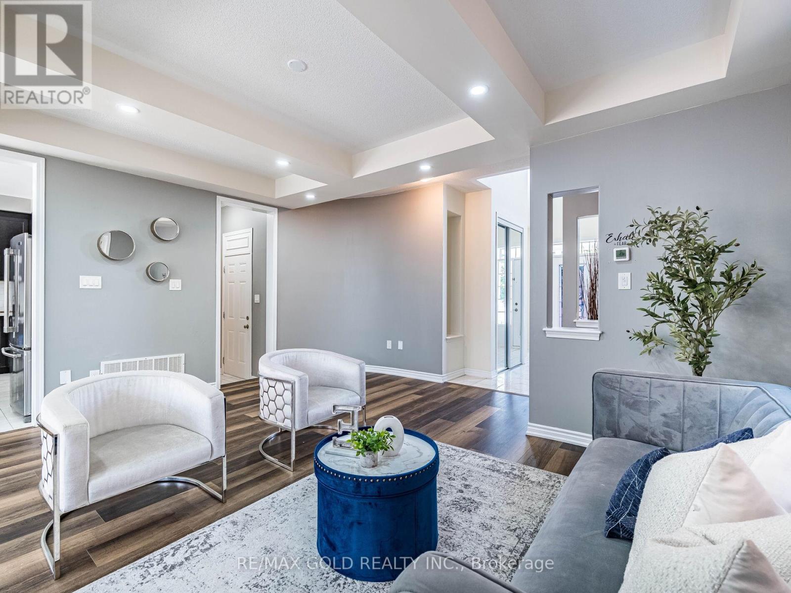 6 Feeder Street, Brampton, Ontario  L7A 4T8 - Photo 8 - W12608028