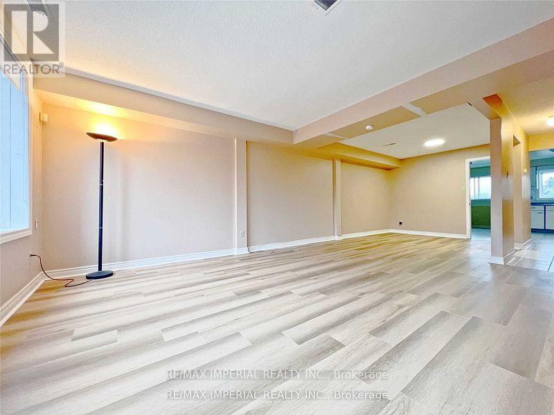 641a The Queensway, Toronto, Ontario  M8Y 1K6 - Photo 10 - W12608034