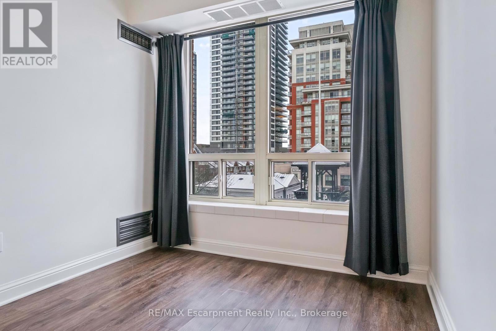 405 - 430 Pearl Street, Burlington, Ontario  L7R 4J8 - Photo 20 - W12560186