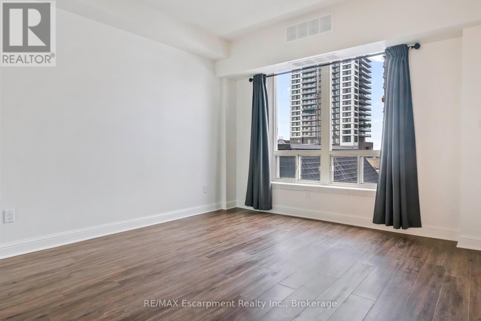 405 - 430 Pearl Street, Burlington, Ontario  L7R 4J8 - Photo 14 - W12560186