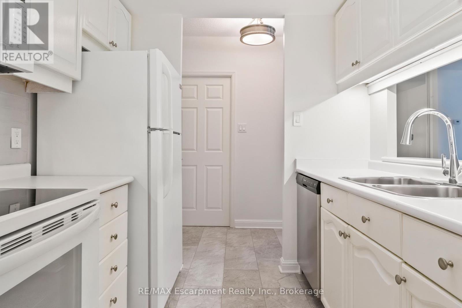 405 - 430 Pearl Street, Burlington, Ontario  L7R 4J8 - Photo 12 - W12560186