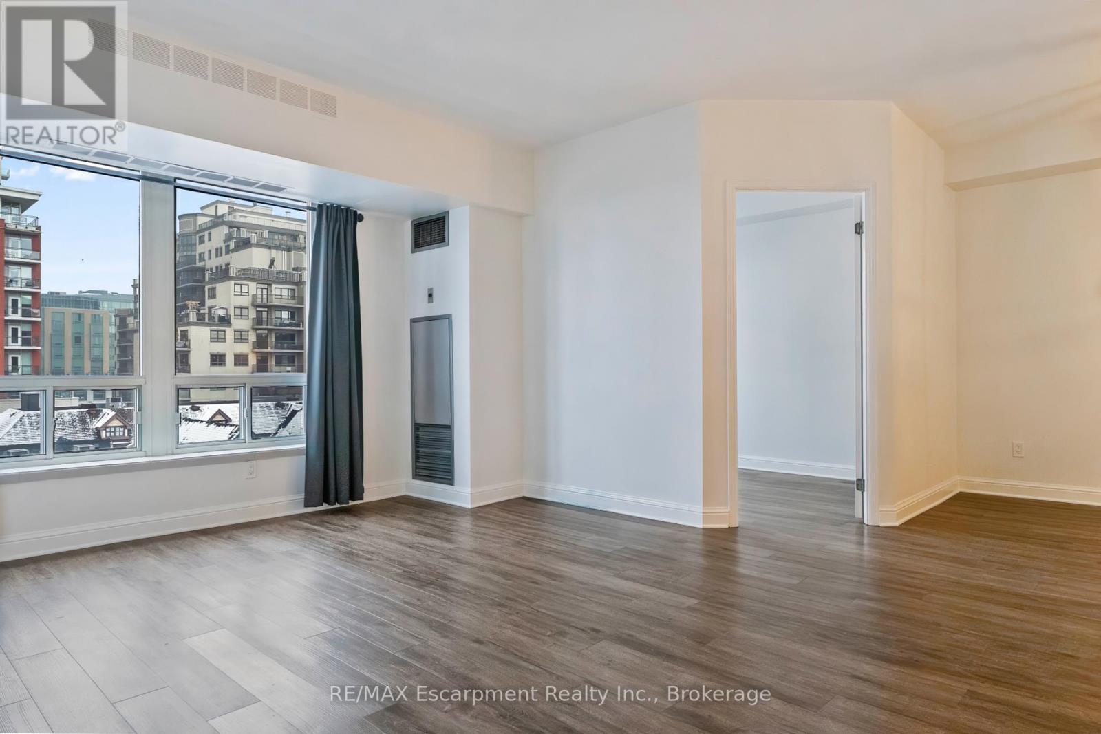 405 - 430 Pearl Street, Burlington, Ontario  L7R 4J8 - Photo 8 - W12560186