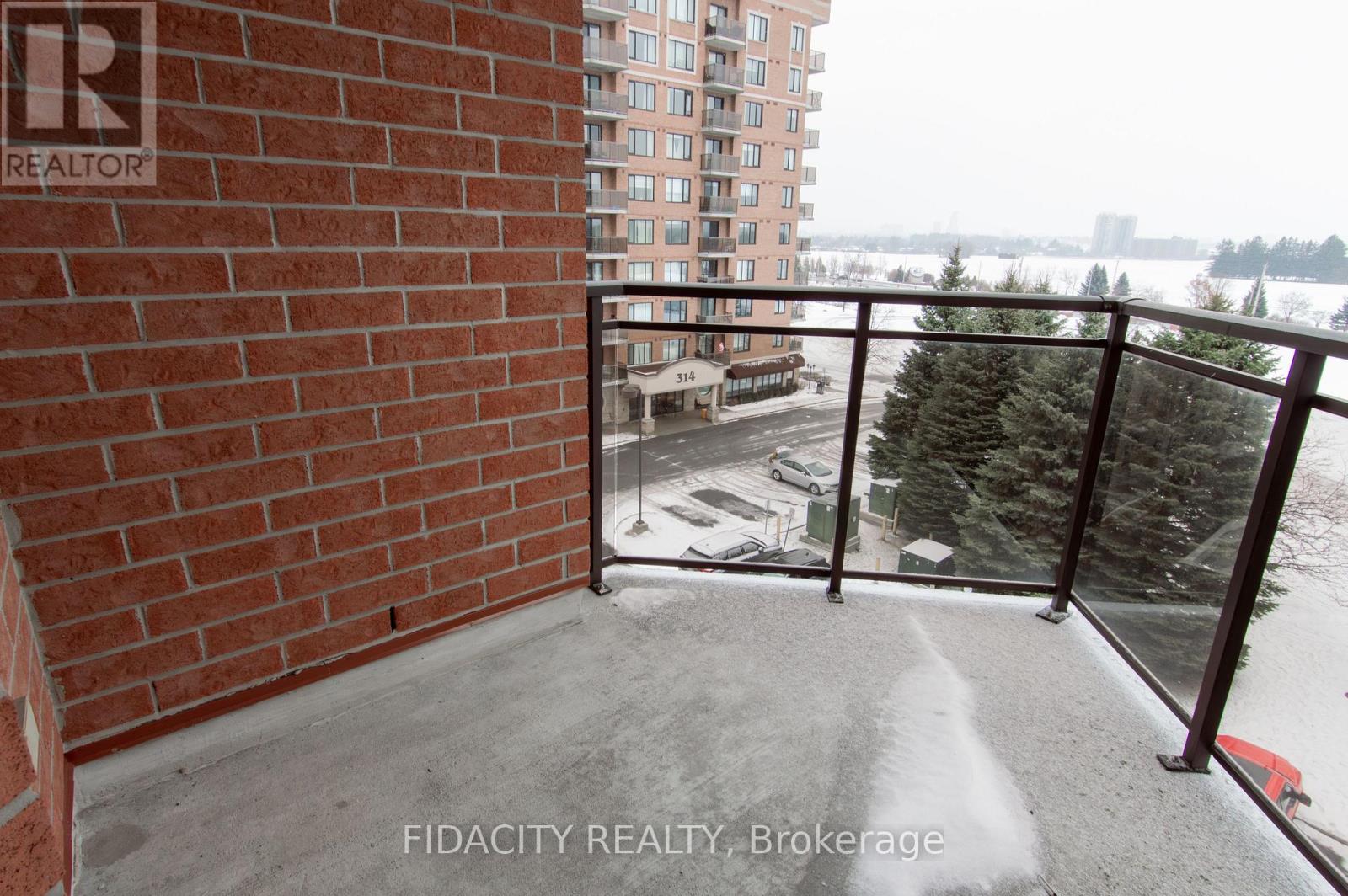 5c - 310 Central Park Drive, Ottawa, Ontario K2C 4G4 - Photo 7 - X12608038