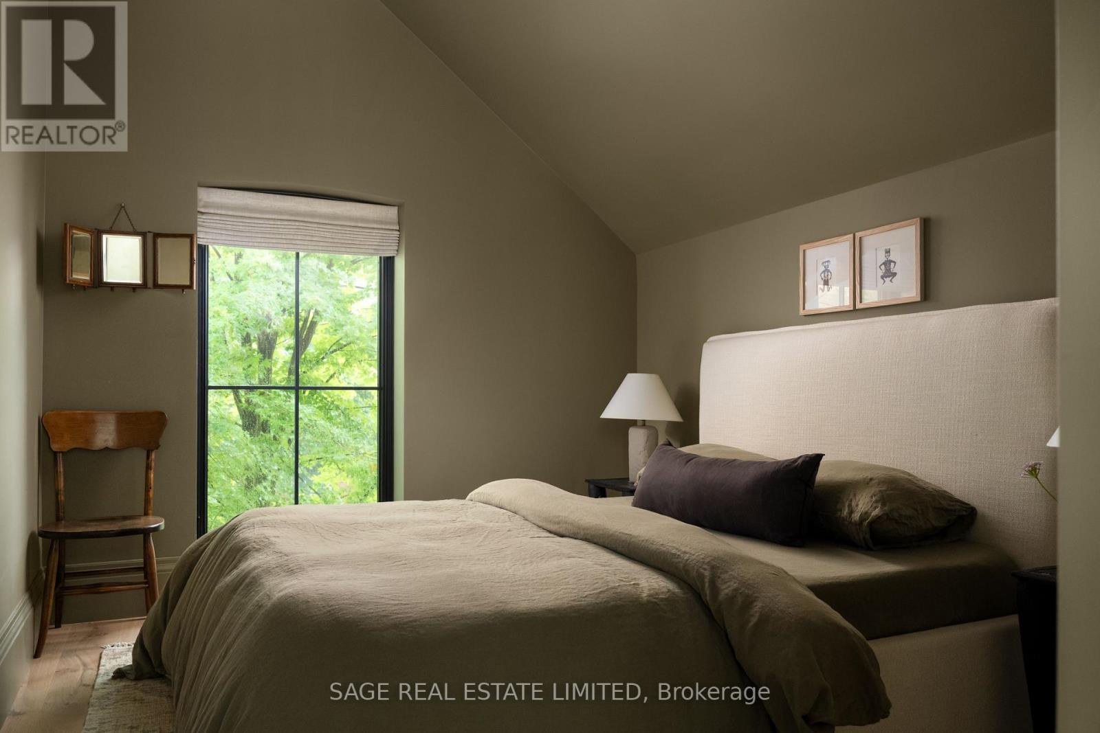 239 Borden Street, Toronto, Ontario M5S 2N5 - Photo 23 - C12429029