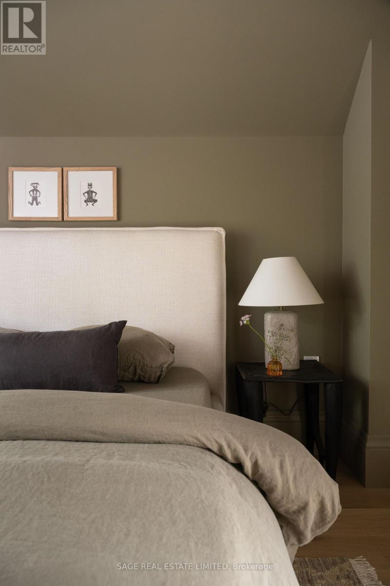 239 Borden Street, Toronto, Ontario M5S 2N5 - Photo 24 - C12429029