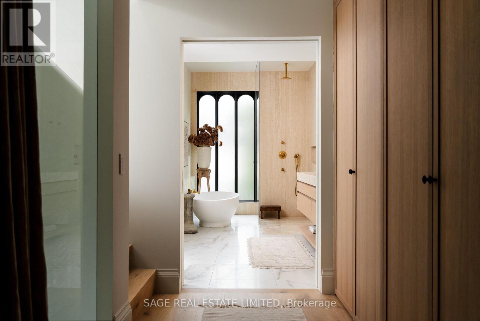 239 Borden Street, Toronto, Ontario M5S 2N5 - Photo 27 - C12429029