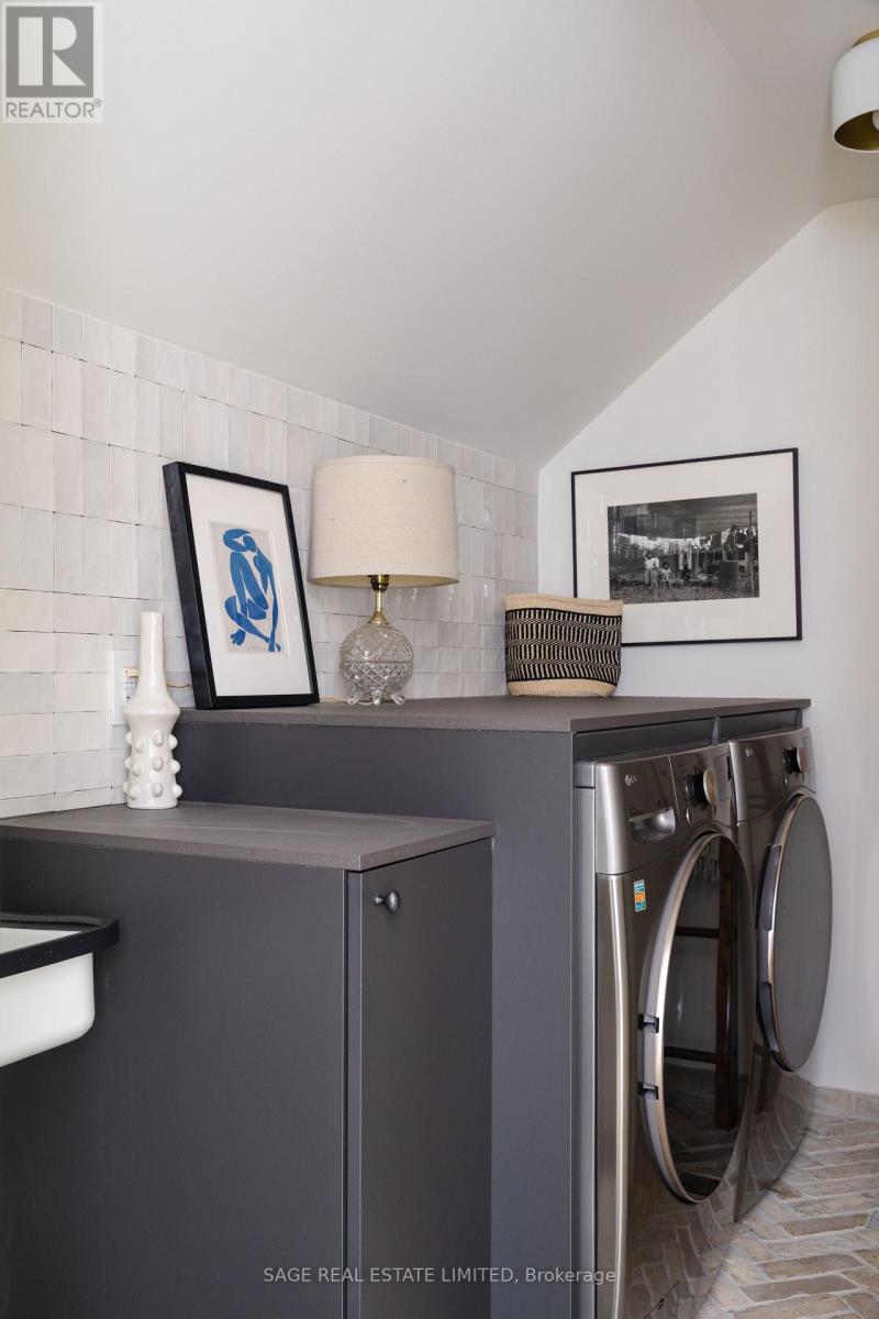 239 Borden Street, Toronto, Ontario M5S 2N5 - Photo 32 - C12429029