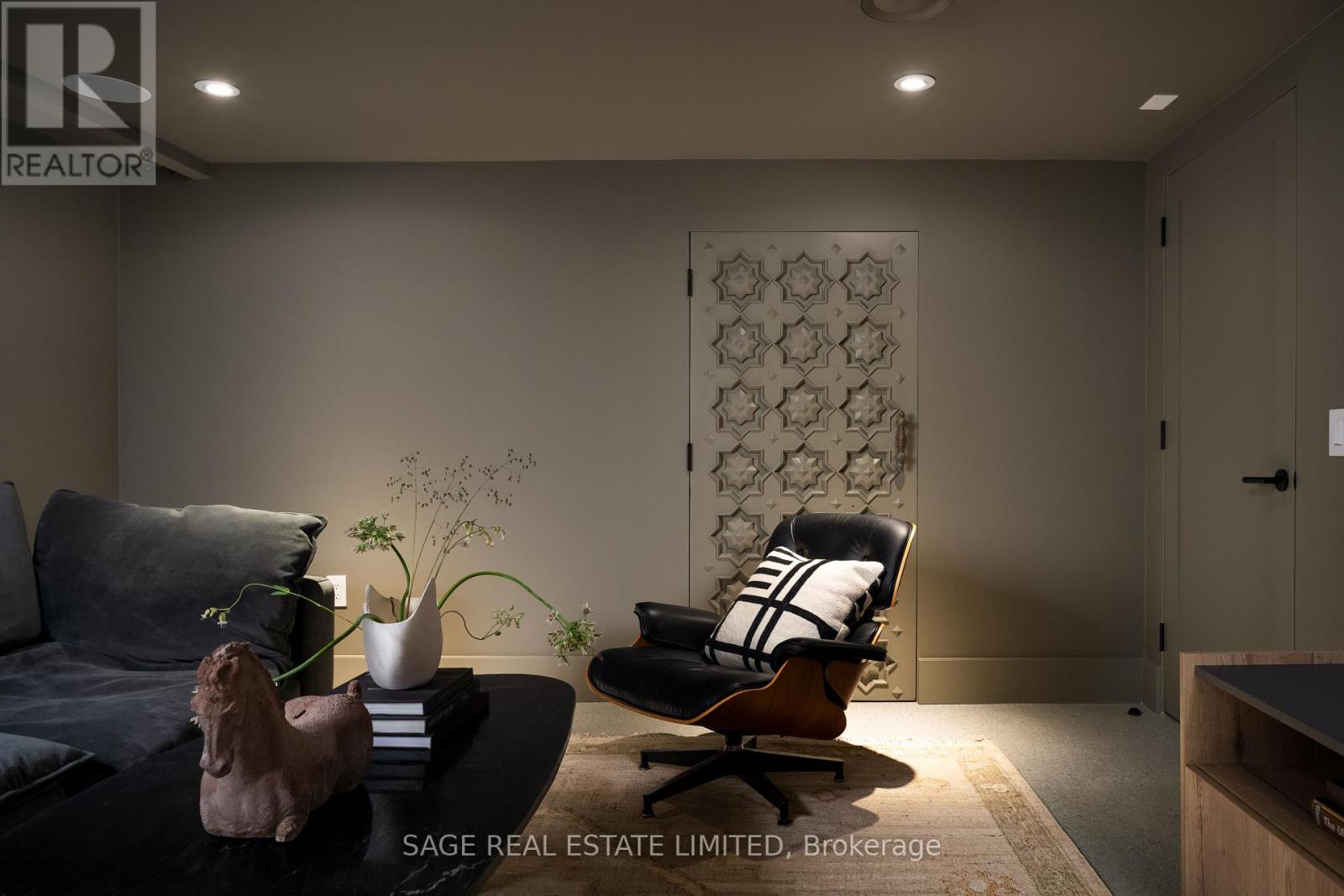 239 Borden Street, Toronto, Ontario M5S 2N5 - Photo 39 - C12429029