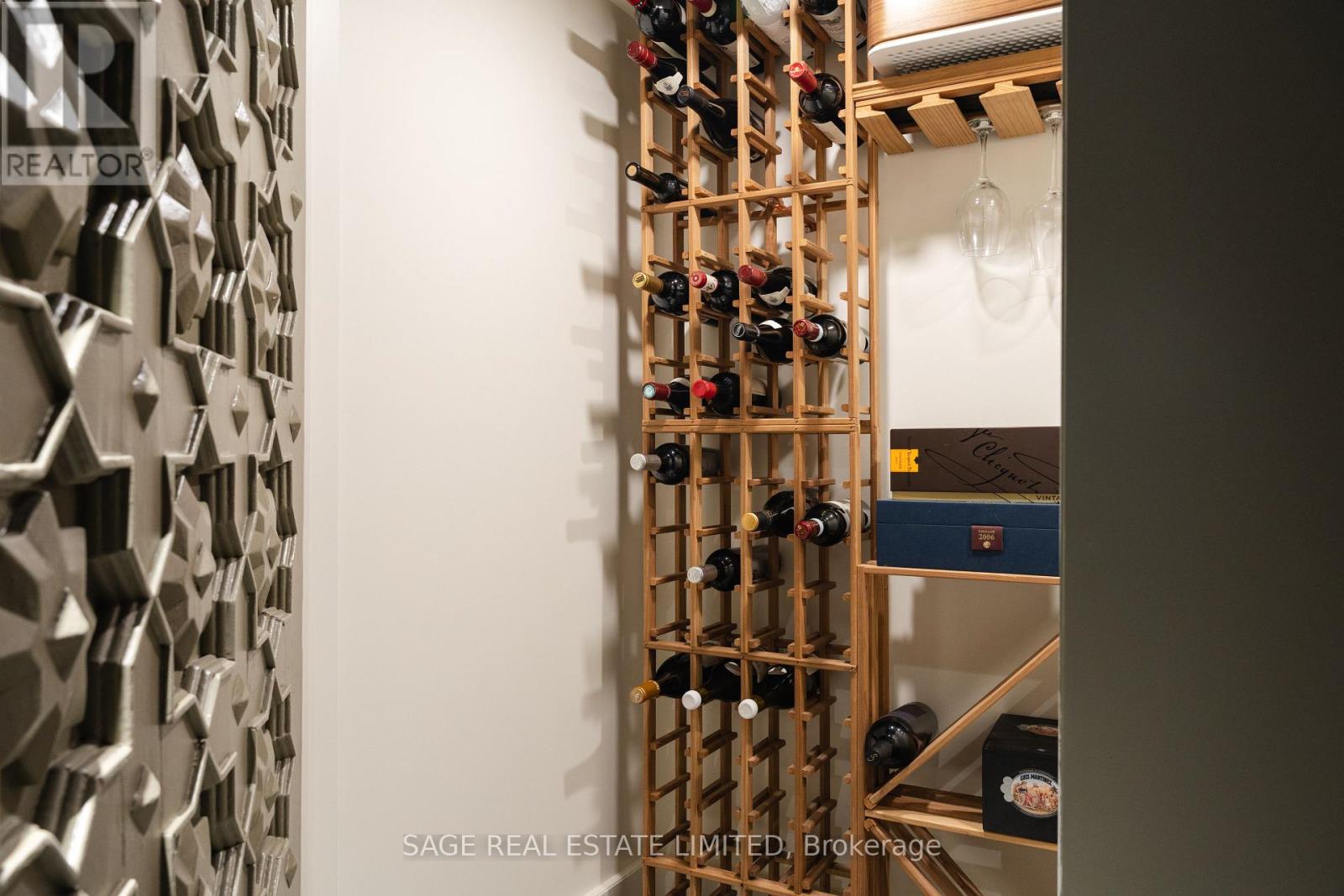 239 Borden Street, Toronto, Ontario M5S 2N5 - Photo 40 - C12429029