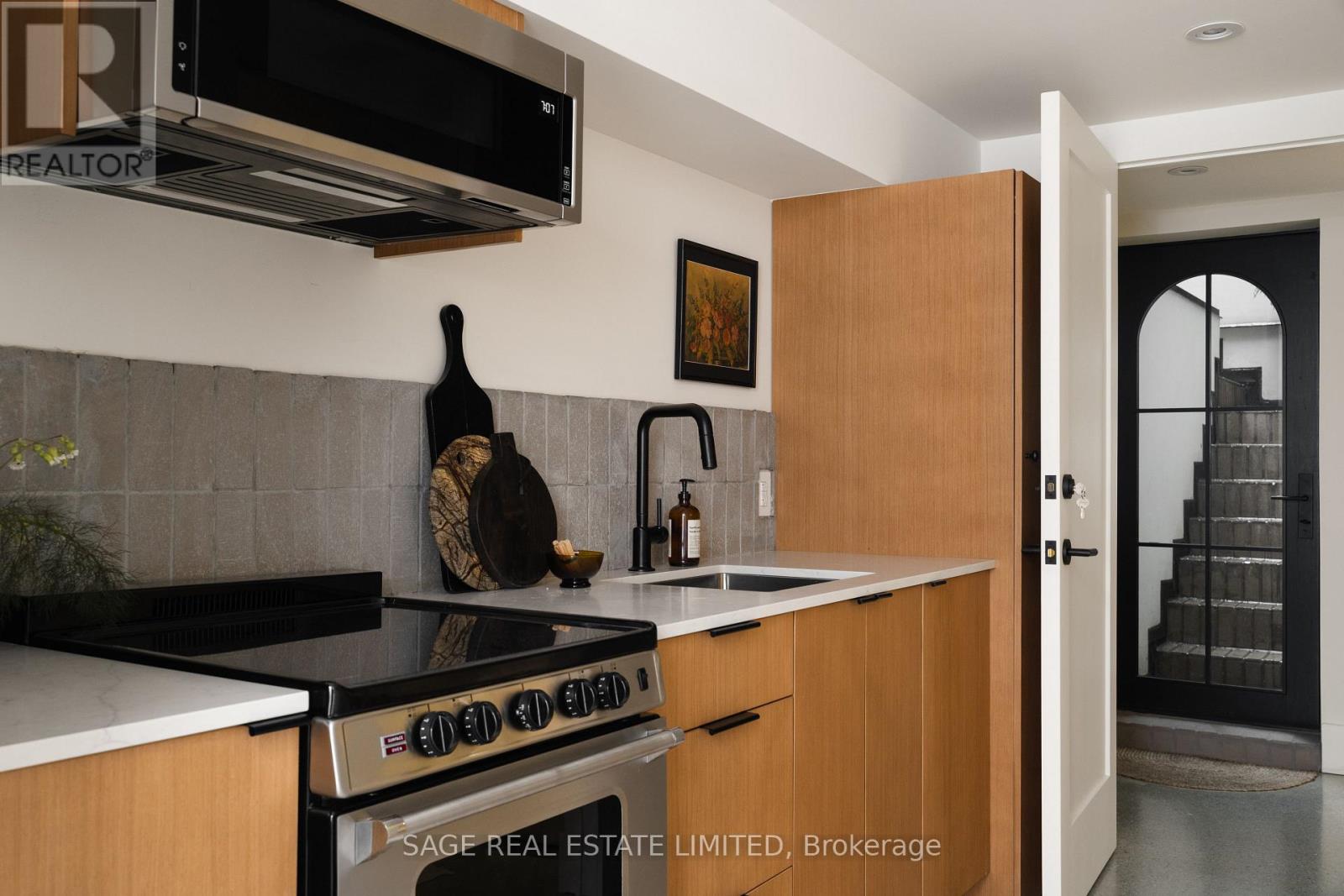 239 Borden Street, Toronto, Ontario M5S 2N5 - Photo 45 - C12429029