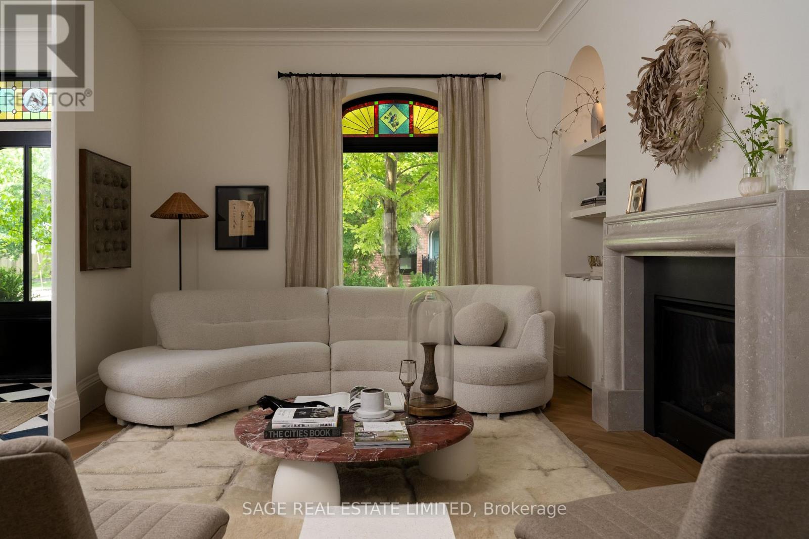 239 Borden Street, Toronto, Ontario M5S 2N5 - Photo 5 - C12429029