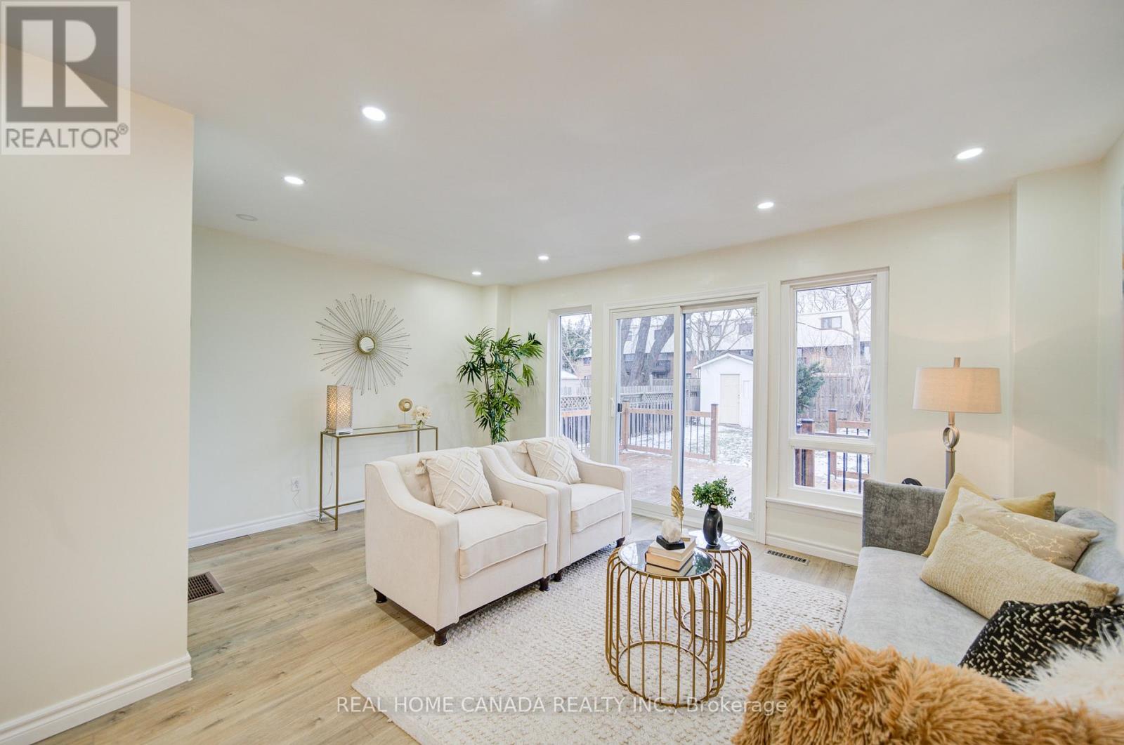 1088 Venus Crescent, Oshawa, Ontario  L1J 6E4 - Photo 6 - E12600224