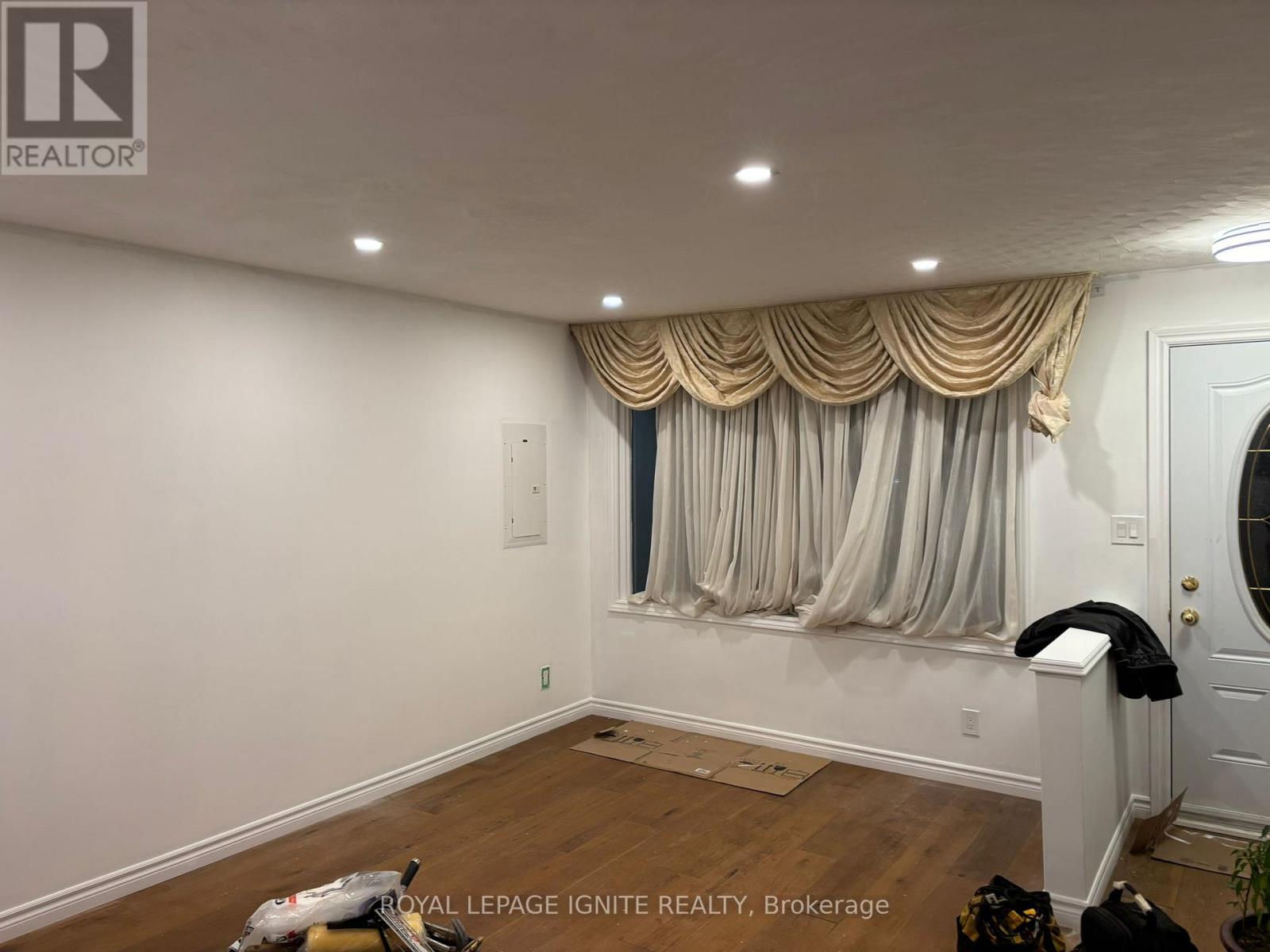 Main - 543 Glendene Crescent, Waterloo, Ontario  N2L 4P3 - Photo 16 - X12574480