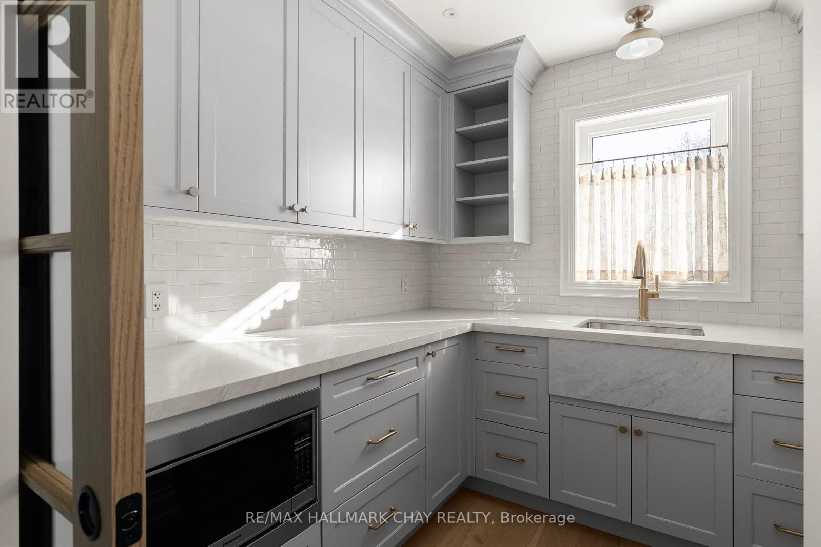 930 Marshall Road, Tiny, Ontario  L0K 2E1 - Photo 16 - S12581404