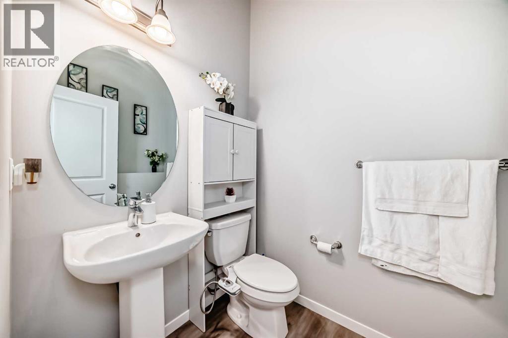 868 West Lakeview Drive, Chestermere, Alberta  T1X 1Z5 - Photo 18 - A2261148