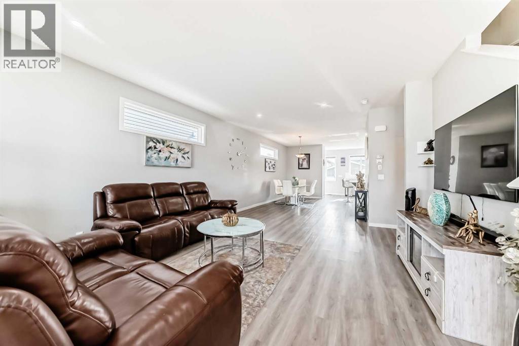 868 West Lakeview Drive, Chestermere, Alberta  T1X 1Z5 - Photo 6 - A2261148