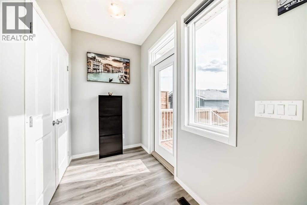 868 West Lakeview Drive, Chestermere, Alberta  T1X 1Z5 - Photo 19 - A2261148