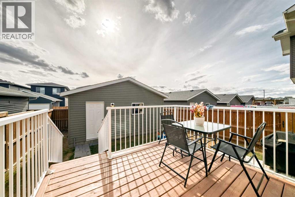 868 West Lakeview Drive, Chestermere, Alberta  T1X 1Z5 - Photo 39 - A2261148