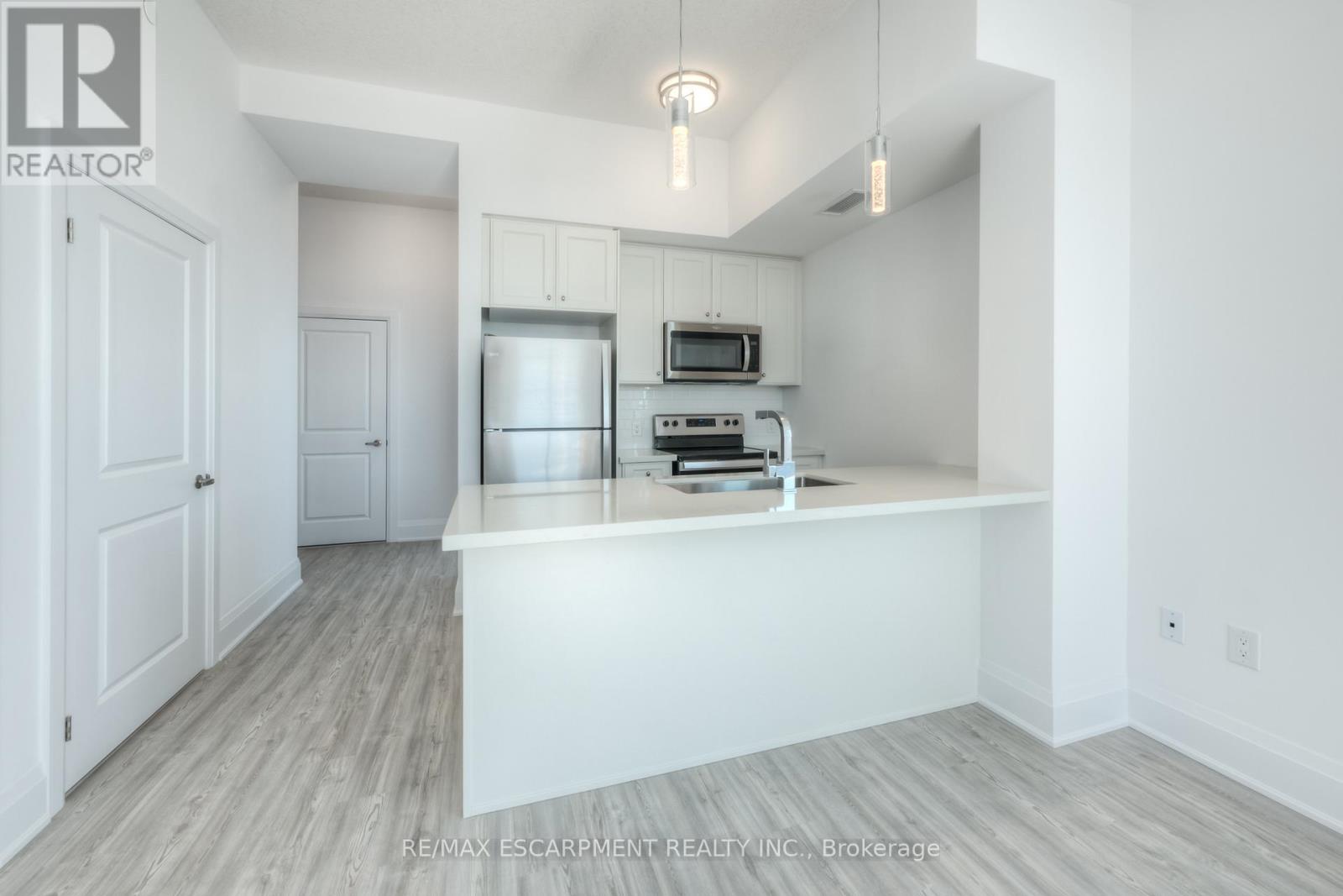 521 - 450 Dundas Street E, Hamilton, Ontario L8B 1Z2 - Photo 11 - X12555896