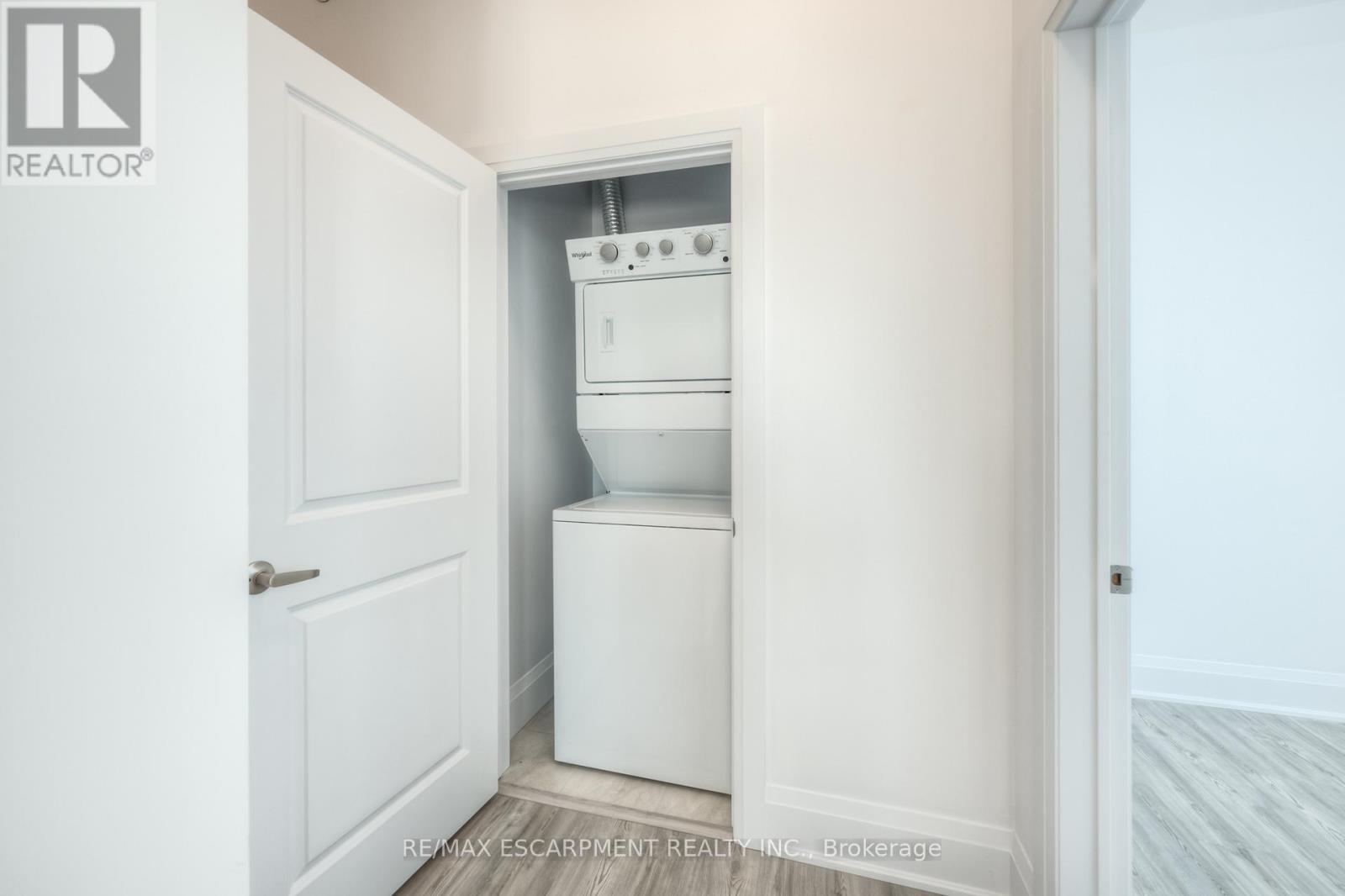 521 - 450 Dundas Street E, Hamilton, Ontario L8B 1Z2 - Photo 17 - X12555896