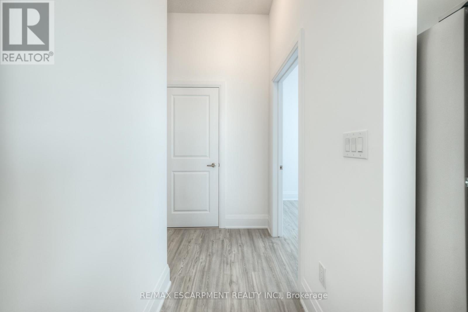 521 - 450 Dundas Street E, Hamilton, Ontario L8B 1Z2 - Photo 10 - X12555896