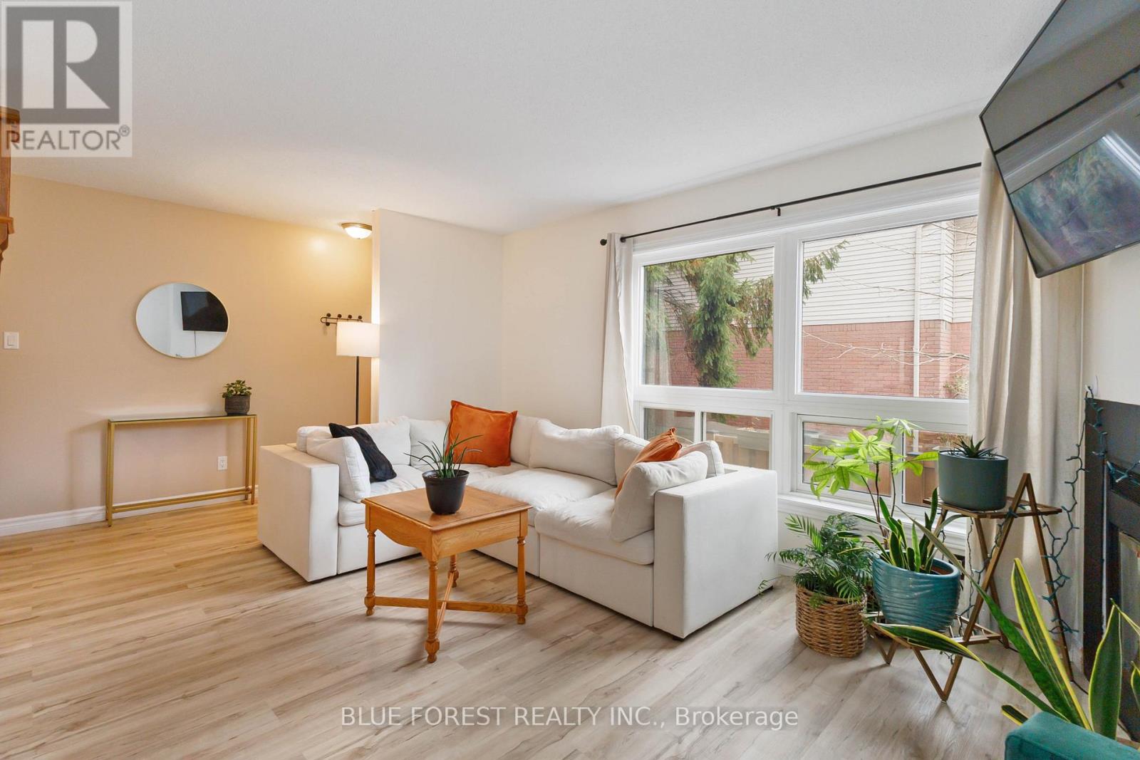 6 - 35 Waterman Avenue, London South, Ontario N6C 5T2 - Photo 13 - X12608080