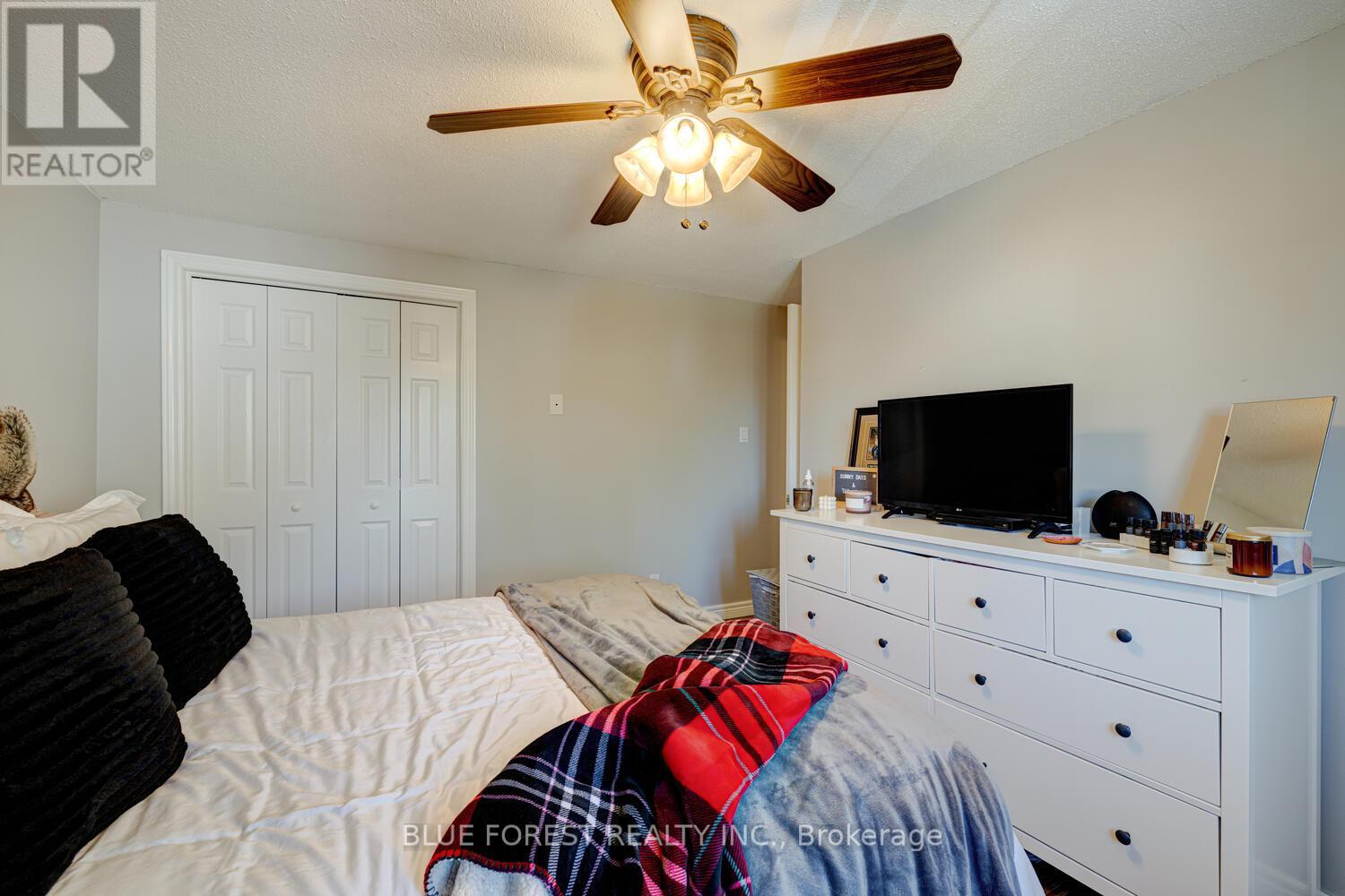 6 - 35 Waterman Avenue, London South, Ontario N6C 5T2 - Photo 23 - X12608080