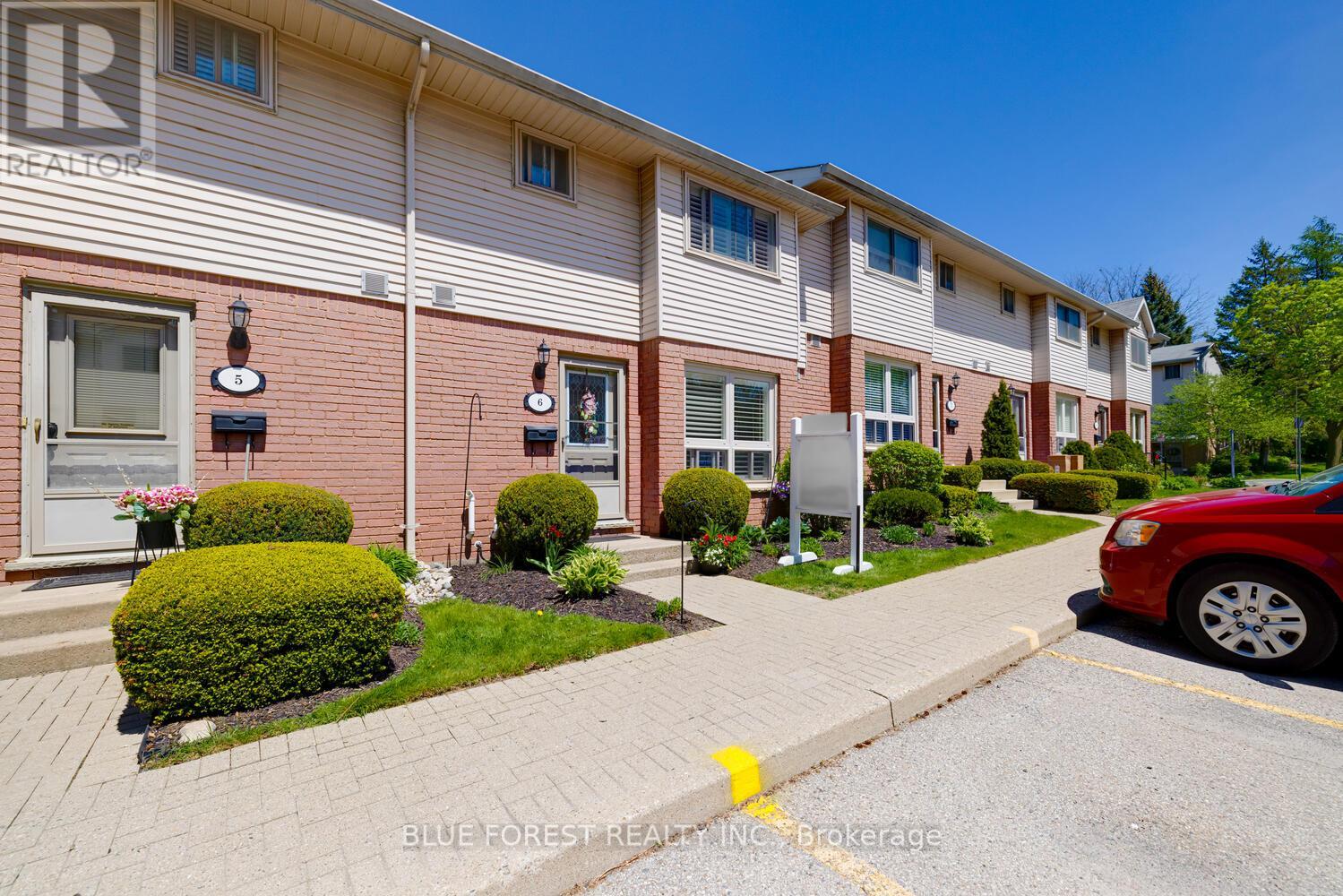 6 - 35 Waterman Avenue, London South, Ontario N6C 5T2 - Photo 33 - X12608080